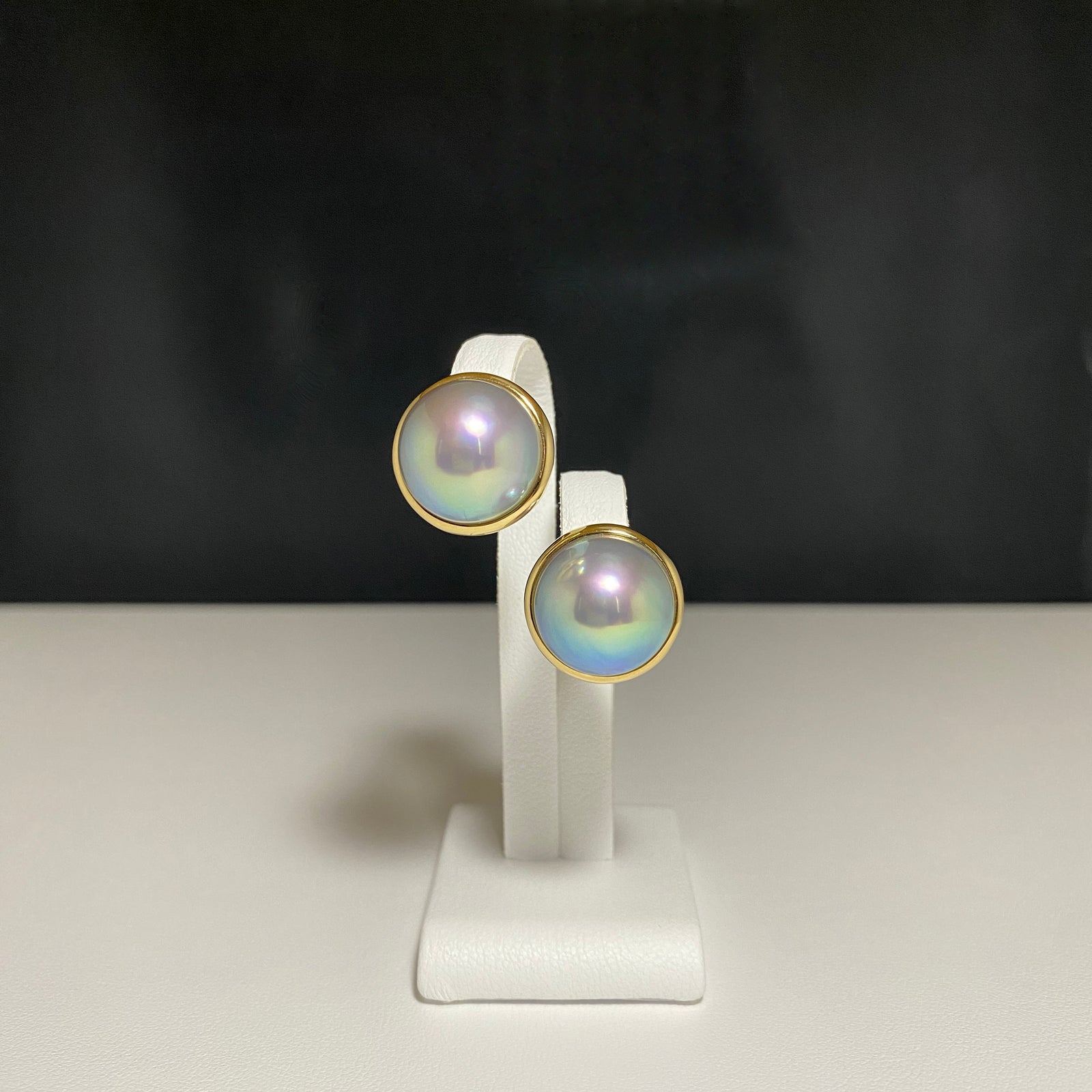 奄美の輝き®×虹珠 マベ真珠 13mm K18イエローゴールド巻ピアス1149