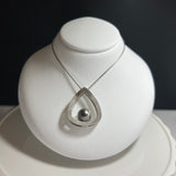 Amami black　黒蝶真珠8mmK18ホワイトゴールドペンダント168