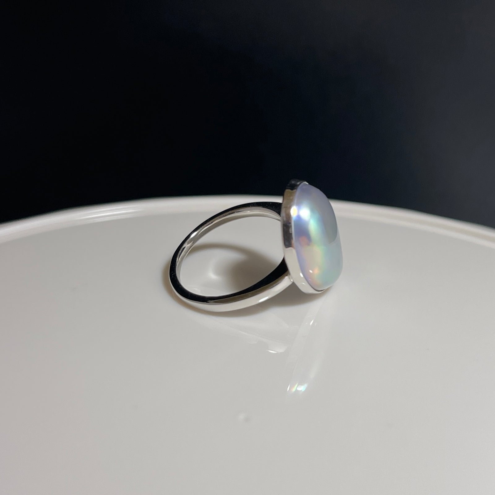 奄美の輝き®×虹珠 マベ真珠 勾珠型 K18ホワイトゴールド巻リング1879