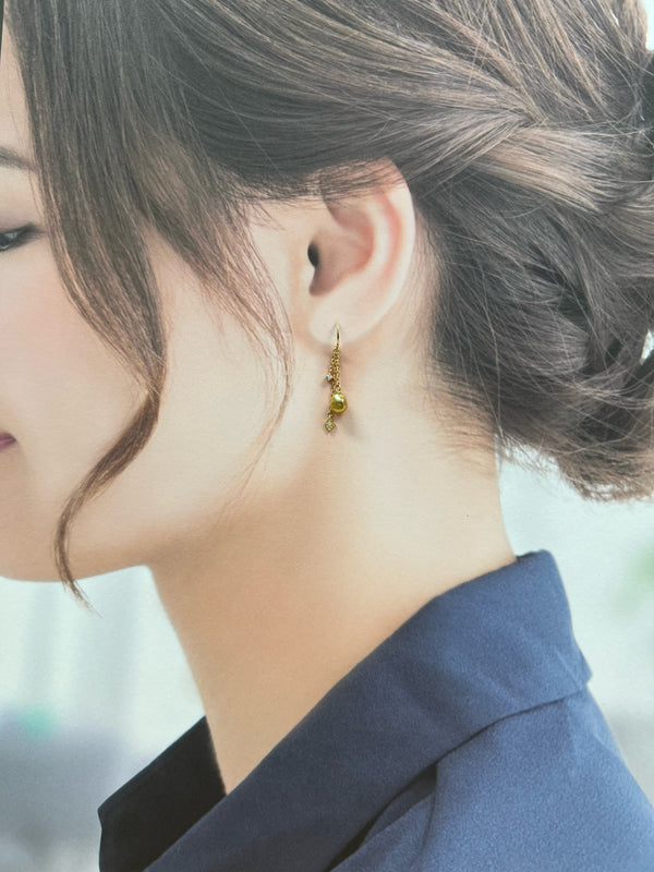 Na･chura　無核真珠5mm K18イエローゴールドピアス2426