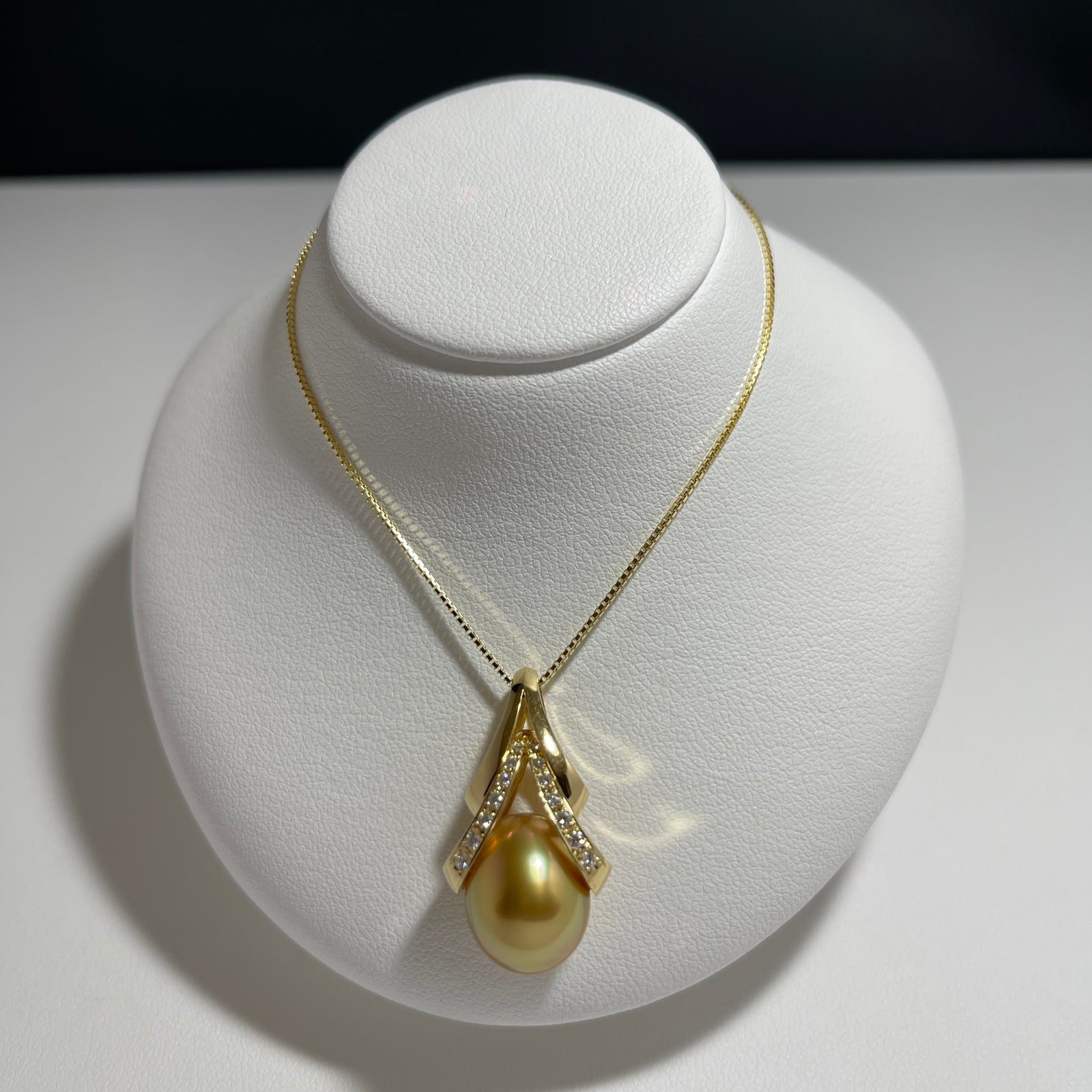 Amami gold®×Sunshine Gold 白蝶真珠11mm K18イエローゴールド