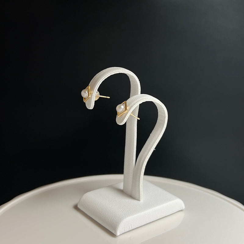 Na･chura　無核真珠3mm K18イエローゴールドピアス178